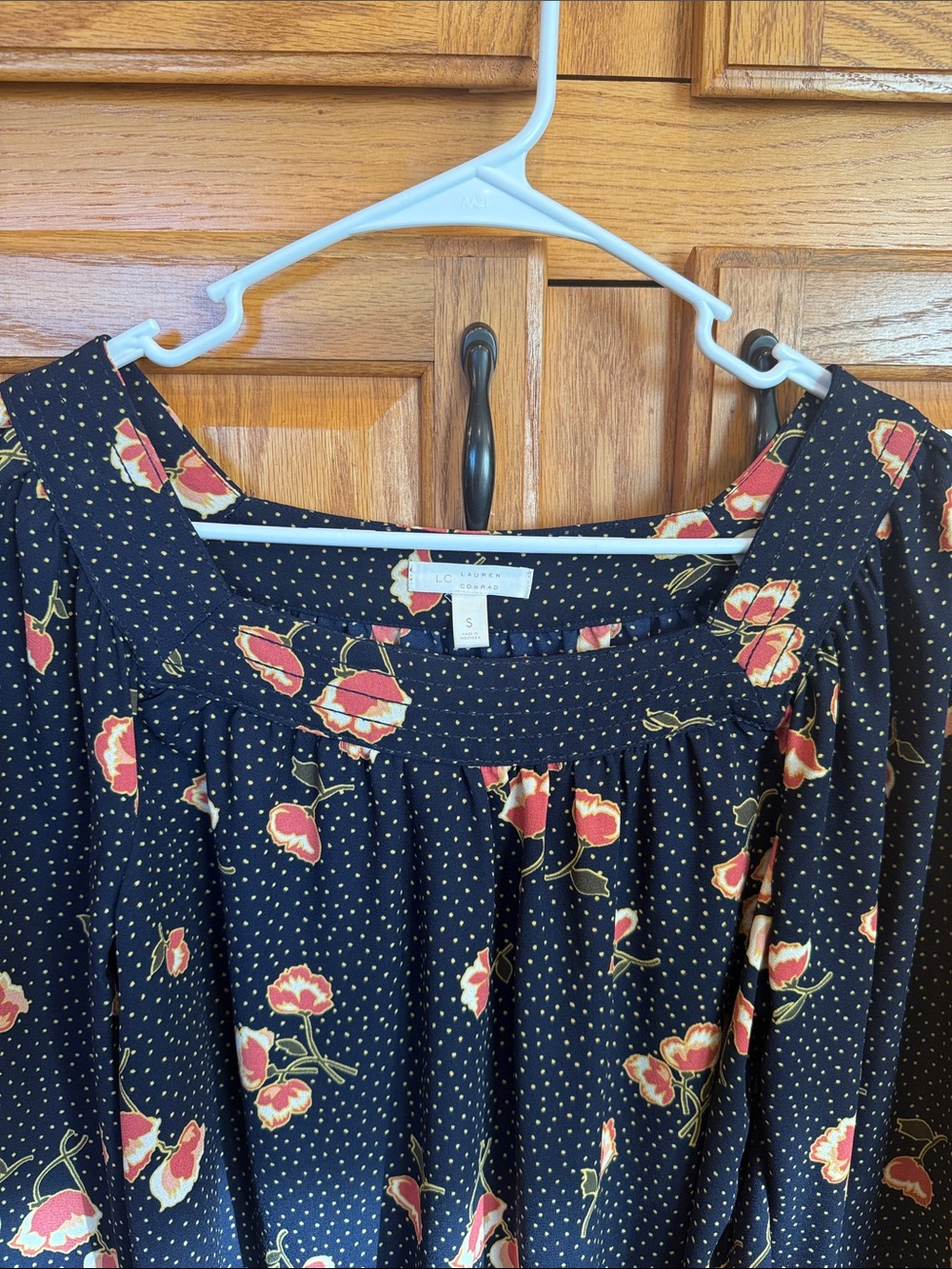 357 LC Lauren Conrad Small Navy Floral Polka Dot Long Sleeve Peasant Blouse - Picture 6 of 7
